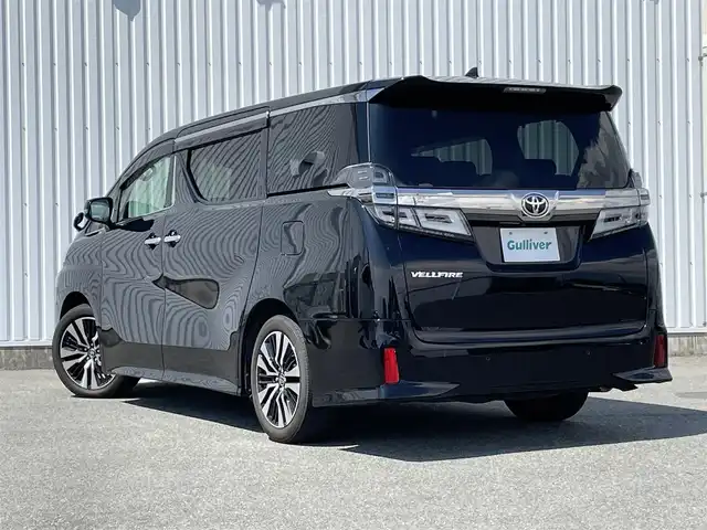 トヨタ ヴェルファイア Z Gエディション 福岡県 2020(令2)年 3.3万km ブラック フリップダウンモニター/トヨタセーフティセンス/PCS/LTA/PKSB/クリアランスソナー/純正９インチＤＡナビ/フルセグTV/CD/DVD/BT/AM/FM/applecarplay/androidauto/Miracast/バックカメラ/パワーバックドア/両側パワースライドドア/シートメモリー/前席パワーシート/前席シートヒーター＆ベンチレーション/三眼LED/オートハイビーム/フォグランプ/オットマン/ビルトインETC/スマートキー/プッシュスタート/電動パーキング/ブレーキホールド