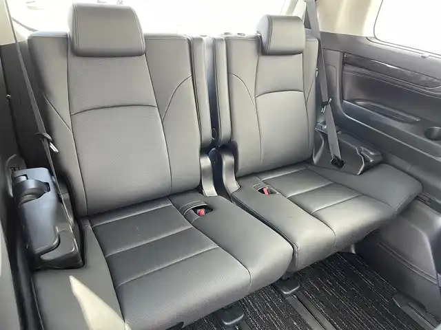 トヨタ ヴェルファイア Z Gエディション 福岡県 2020(令2)年 3.3万km ブラック フリップダウンモニター/トヨタセーフティセンス/PCS/LTA/PKSB/クリアランスソナー/純正９インチＤＡナビ/フルセグTV/CD/DVD/BT/AM/FM/applecarplay/androidauto/Miracast/バックカメラ/パワーバックドア/両側パワースライドドア/シートメモリー/前席パワーシート/前席シートヒーター＆ベンチレーション/三眼LED/オートハイビーム/フォグランプ/オットマン/ビルトインETC/スマートキー/プッシュスタート/電動パーキング/ブレーキホールド