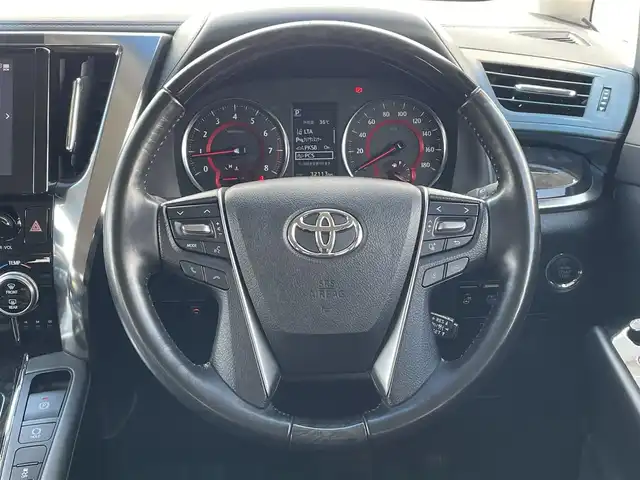 トヨタ ヴェルファイア Z Gエディション 福岡県 2020(令2)年 3.3万km ブラック フリップダウンモニター/トヨタセーフティセンス/PCS/LTA/PKSB/クリアランスソナー/純正９インチＤＡナビ/フルセグTV/CD/DVD/BT/AM/FM/applecarplay/androidauto/Miracast/バックカメラ/パワーバックドア/両側パワースライドドア/シートメモリー/前席パワーシート/前席シートヒーター＆ベンチレーション/三眼LED/オートハイビーム/フォグランプ/オットマン/ビルトインETC/スマートキー/プッシュスタート/電動パーキング/ブレーキホールド