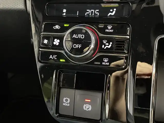 ダイハツ タント カスタム X 福岡県 2025(令7)年 0.4万km シャイニングホワイトパール ・社外7インチナビ/（CD、DVD、フルセグ、Bluetooth）/・ステアリングスイッチ/・バックカメラ/・スマートアシスト/・両側パワースライドドア/・アイドリングストップ/・ハーフレザーシート/・D/Nシートヒーター/・オートライト/・フォグライト/・電格ミラー/・ウィンカーミラー/・ETC/・純正14インチAW