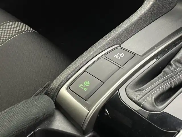 ホンダ シビック ハッチバック 福井県 2021(令3)年 4万km クリスタルブラックパール 純正ナビ/CD/DVD/Bluetooth/フルセグ/ホンダセンシング/・渋滞追従機能付アダプティブクルーズコントロール/・トラフィックジャムアシスト/・車線維持支援システム/・衝突軽減ブレーキ/・踏み間違い衝突軽減システム/・歩行者事故低減ステアリング/・路外逸脱抑制機能/シートヒーター/ドライブレコーダー/LEDヘッドライト/オートライト/フォグランプ/プッシュスタート