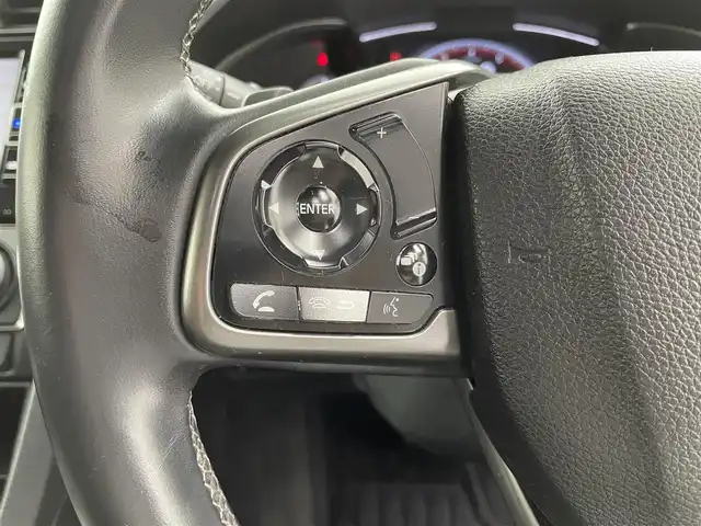 ホンダ シビック ハッチバック 福井県 2021(令3)年 4万km クリスタルブラックパール 純正ナビ/CD/DVD/Bluetooth/フルセグ/ホンダセンシング/・渋滞追従機能付アダプティブクルーズコントロール/・トラフィックジャムアシスト/・車線維持支援システム/・衝突軽減ブレーキ/・踏み間違い衝突軽減システム/・歩行者事故低減ステアリング/・路外逸脱抑制機能/シートヒーター/ドライブレコーダー/LEDヘッドライト/オートライト/フォグランプ/プッシュスタート