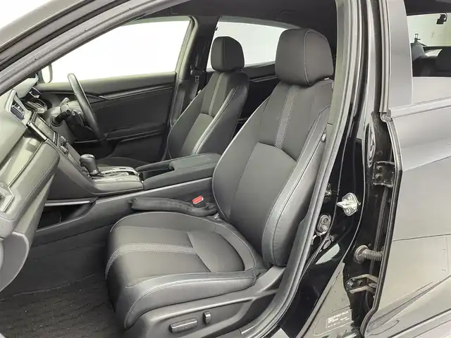 ホンダ シビック ハッチバック 福井県 2021(令3)年 4万km クリスタルブラックパール 純正ナビ/CD/DVD/Bluetooth/フルセグ/ホンダセンシング/・渋滞追従機能付アダプティブクルーズコントロール/・トラフィックジャムアシスト/・車線維持支援システム/・衝突軽減ブレーキ/・踏み間違い衝突軽減システム/・歩行者事故低減ステアリング/・路外逸脱抑制機能/シートヒーター/ドライブレコーダー/LEDヘッドライト/オートライト/フォグランプ/プッシュスタート