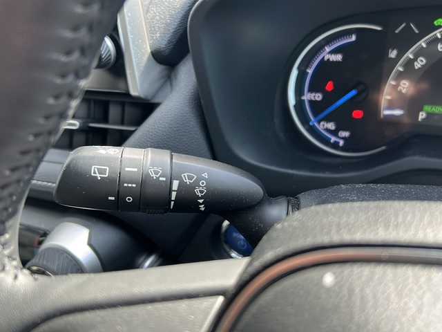 トヨタ ＲＡＶ４ ハイブリットG 埼玉県 2021(令3)年 4.9万km アティチュードブラックマイカ 純正ナビ /(フルセグ/AM/FM/USB/Bluetooth)/ETC　/ワンオーナー　/360°カメラ/ドラレコ(F/R) /ステアリングヒーター　/オートライト　/オートハイビーム　/パワーバックドア　/ステアリングスイッチ　/BSM /クルコン追従　/レーンキープアシスト　/コーナーセンサー　/電動格納ミラー　/TRC/オートホールド　/シートヒーター(D/N)/パワーシート(D)/純正フロア　/ISOFIX/ドアバイザー/USB充電/LEDライト/ルーフレール/フォグランプ/プッシュスタート/プリクラッシュセーフティー