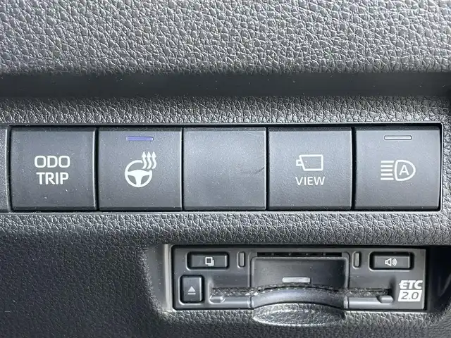 トヨタ ＲＡＶ４ アドベンチャー オフロードPKGⅡ 滋賀県 2023(令5)年 2.1万km アティチュードブラックマイカ 10.5型ディスプレイ/・Bluetooth/フルセグ/・USB/Car PLAY/全方位カメラ/革巻きステアリング/ステアリングリモコン/ステアリングヒーター/ETC2.0/レーダークルコン/運転席パワーシート/前席シートヒーター/前席シートベンチレーション/レザーシート/ダウンヒルアシストコントロール/オートリトラミラー/LEDオートライト/フォグライト/トヨタセーフティセンス/・プリクラッシュセーフティ/・レーントレーシングアシスト/・ロードサインアシスト/・ブラインドスポットモニター/・先行車発進告知/スマートキー