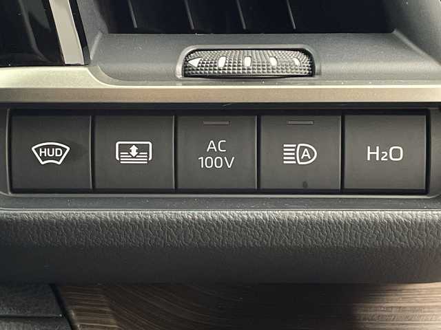 トヨタ クラウン Z 岐阜県 2024(令6)年 1.6万km プレシャスブラックパール パノラマルーフ/トヨタチームメイト/純正12.3インチディスプレイ/コネクトナビ/フルセグTV/Bluetooth/USB/Miracast/パノラミックビューモニター/トヨタセーフティセンス/プリクラッシュセーフティシステム/レーントレーシングアシスト/レーダークルーズコントロール/オートマチックハイビーム/クリアランスソナー/ブラインドスポットモニター/リアクロストラフィックアラート/パーキングアシスト/ビルトインETC2.0/ヘッドアップディスプレイ/リアサンシェード/デジタルインナーミラー/全席シートヒーター/全席ベンチレーション/レザーシート/ワイヤレス充電器/ステアリングリモコン/革巻きステアリング