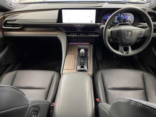 トヨタ クラウン Z 岐阜県 2024(令6)年 1.6万km プレシャスブラックパール パノラマルーフ/トヨタチームメイト/純正12.3インチディスプレイ/コネクトナビ/フルセグTV/Bluetooth/USB/Miracast/パノラミックビューモニター/トヨタセーフティセンス/プリクラッシュセーフティシステム/レーントレーシングアシスト/レーダークルーズコントロール/オートマチックハイビーム/クリアランスソナー/ブラインドスポットモニター/リアクロストラフィックアラート/パーキングアシスト/ビルトインETC2.0/ヘッドアップディスプレイ/リアサンシェード/デジタルインナーミラー/全席シートヒーター/全席ベンチレーション/レザーシート/ワイヤレス充電器/ステアリングリモコン/革巻きステアリング