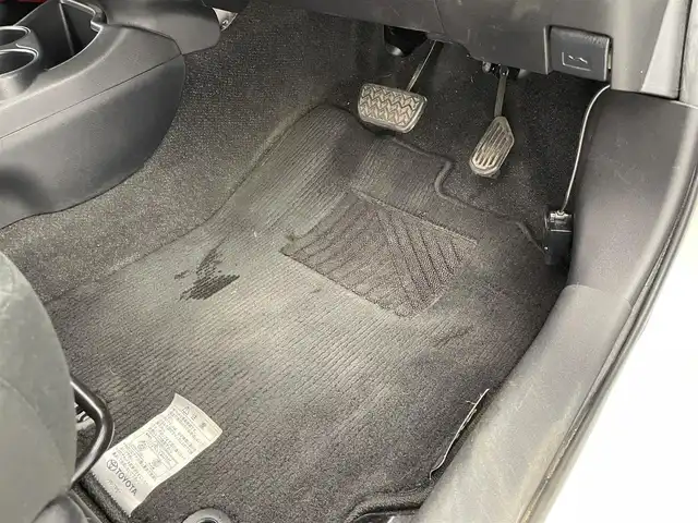 トヨタ アクア S スタイルブラック 大分県 2019(令1)年 3万km ホワイトパールクリスタルシャイン プリクラッシュセーフティー/LTA/オートハイビーム/モデリスタエアロ/純正ナビ/（フルセグ/CD/Bluetooth）/ビルトインETC/バックカメラ/前席シートヒーター/前後ドライブレコーダー/スマートキープッシュスタート