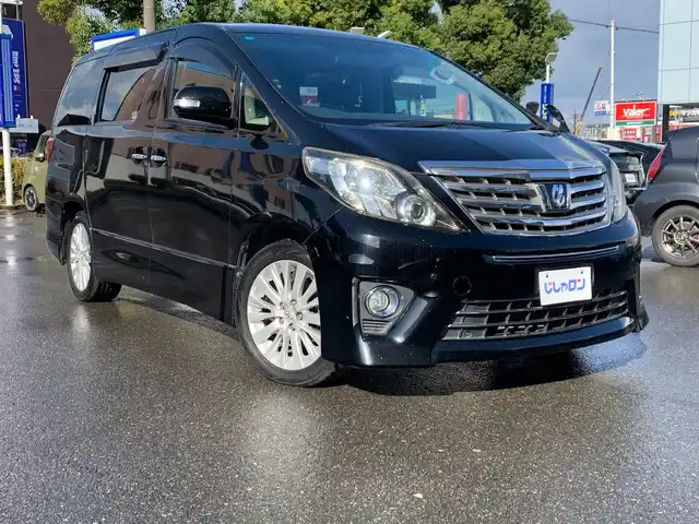 トヨタ アルファード 240S 福井県 2013(平25)年 13.6万km ブラック (株)IDOMが運営する【じしゃロン福井店】の自社ローン対象車両になります。こちらは現金ご利用時の価格です。/自社ローンご希望の方は別途その旨お申付け下さい。/純正ナビ（CD・DVD・BT接続可）/フルセグテレビ/バックカメラ/ビルトインETC/フリップダウンモニター/両側パワースライドドア/コーナーセンサー/HID