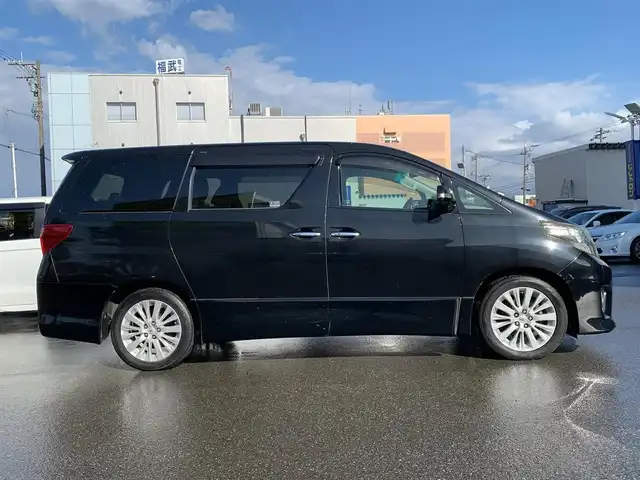 トヨタ アルファード 240S 福井県 2013(平25)年 13.6万km ブラック (株)IDOMが運営する【じしゃロン福井店】の自社ローン対象車両になります。こちらは現金ご利用時の価格です。/自社ローンご希望の方は別途その旨お申付け下さい。/純正ナビ（CD・DVD・BT接続可）/フルセグテレビ/バックカメラ/ビルトインETC/フリップダウンモニター/両側パワースライドドア/コーナーセンサー/HID