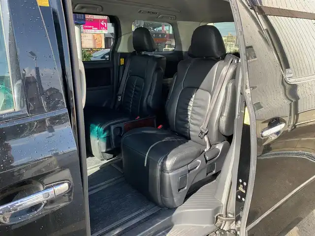 トヨタ アルファード 240S 福井県 2013(平25)年 13.6万km ブラック (株)IDOMが運営する【じしゃロン福井店】の自社ローン対象車両になります。こちらは現金ご利用時の価格です。/自社ローンご希望の方は別途その旨お申付け下さい。/純正ナビ（CD・DVD・BT接続可）/フルセグテレビ/バックカメラ/ビルトインETC/フリップダウンモニター/両側パワースライドドア/コーナーセンサー/HID