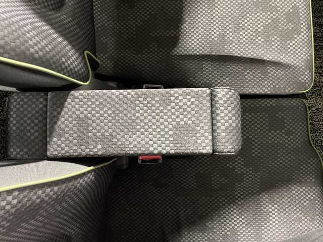 スズキ ハスラー G 福岡県 2019(令1)年 3.9万km クールカーキパールメタリック/ホワイト2トーンルーフ 純正メモリーナビゲーション/フルセグテレビ/バックカメラ/スマートキー/プッシュスタートエンジン/ベンチシート/シートヒーター/ドアバイザー/ステアリングスイッチ/ハロゲンライト/フロアマット