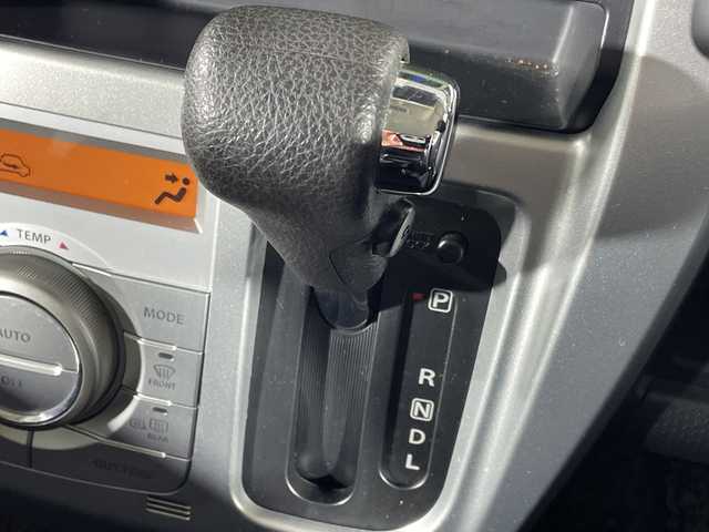 スズキ ハスラー G 福岡県 2019(令1)年 3.9万km クールカーキパールメタリック/ホワイト2トーンルーフ 純正メモリーナビゲーション/フルセグテレビ/バックカメラ/スマートキー/プッシュスタートエンジン/ベンチシート/シートヒーター/ドアバイザー/ステアリングスイッチ/ハロゲンライト/フロアマット