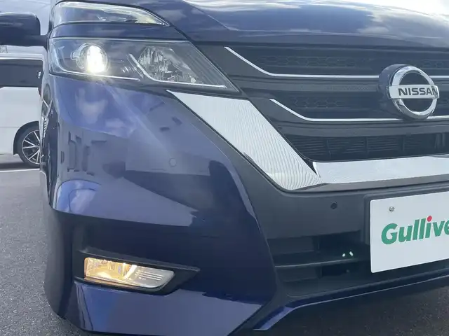 日産 セレナ ハイウェイスター Vセレクション 千葉県 2018(平30)年 6.9万km アズライトブルー 社外ナビ・TV/フリップダウンモニター/フルセグ対応/DVD再生OK/Bluetooth接続/アラウンドビューモニター/両側電動スライドドア/ETC/アイドリングストップ/オートクルーズ/LEDヘッドライト/フォグ/オートライト/衝突軽減装置/シートカバー/コーナーセンサー/プッシュスタート/パーキングアシスト/ミラーウィンカー/純正AW/シートカバー着用
