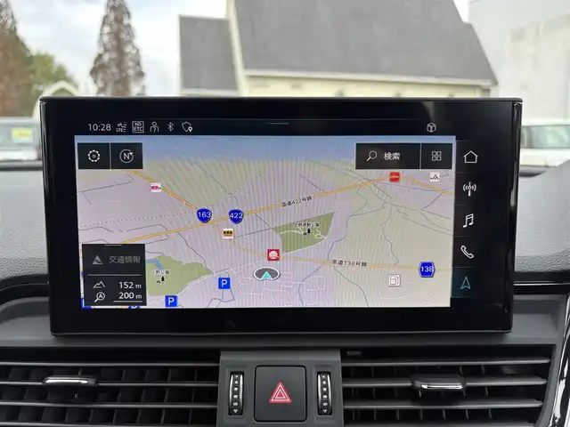 アウディ Ｑ５ SB 40TDIクワトロ Sライン 三重県 2022(令4)年 1.6万km デイトナグレーパールエフェクト 純正エアサスペンション/BangOlufsen3Dアドバンスサウンドシステム/ブラックスタイリングパッケージ/Sラインプラスパッケージ/アコースティックガラス（フロントサイド）/合皮貼内装（センターコンソール/ドアアームレスト/シートヒーター（後席）/シートヒーター(前席/後席左右)/パワーシート（前席）/シートメモリー機能（運転席）/純正オプション20インチ5本マルチスポークブラック塗装アルミホイール/MMIナビゲーション（Bluetooth/AM/FM/USB）/ETC2.0/全方位カメラ/ドライブレコーダー（前後）/速度警告/接近警告/トラフィックジャムアシスト/Audiアクティブレーンアシスト/Audiプレセンス/サイドアシスト/パークアシスト/アダプティブクルーズコントロール/ステアリングスイッチ/マトリクスLEDヘッドランプ/ダイナミックターンインジケーター/ヘッドランプウォッシャー/「S　line」エンブレム（フロントフェンダー）/「S」エンブレム入シルバー加飾付ディンプル革巻きステアリングホイール/「S」ロゴ入革/ダイナミカ（スエード調）コンビシート/スポーツシート（前席）/スペアキー