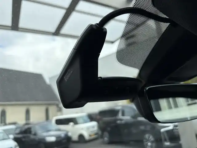 アウディ Ｑ５ SB 40TDIクワトロ Sライン 三重県 2022(令4)年 1.6万km デイトナグレーパールエフェクト 純正エアサスペンション/BangOlufsen3Dアドバンスサウンドシステム/ブラックスタイリングパッケージ/Sラインプラスパッケージ/アコースティックガラス（フロントサイド）/合皮貼内装（センターコンソール/ドアアームレスト/シートヒーター（後席）/シートヒーター(前席/後席左右)/パワーシート（前席）/シートメモリー機能（運転席）/純正オプション20インチ5本マルチスポークブラック塗装アルミホイール/MMIナビゲーション（Bluetooth/AM/FM/USB）/ETC2.0/全方位カメラ/ドライブレコーダー（前後）/速度警告/接近警告/トラフィックジャムアシスト/Audiアクティブレーンアシスト/Audiプレセンス/サイドアシスト/パークアシスト/アダプティブクルーズコントロール/ステアリングスイッチ/マトリクスLEDヘッドランプ/ダイナミックターンインジケーター/ヘッドランプウォッシャー/「S　line」エンブレム（フロントフェンダー）/「S」エンブレム入シルバー加飾付ディンプル革巻きステアリングホイール/「S」ロゴ入革/ダイナミカ（スエード調）コンビシート/スポーツシート（前席）/スペアキー