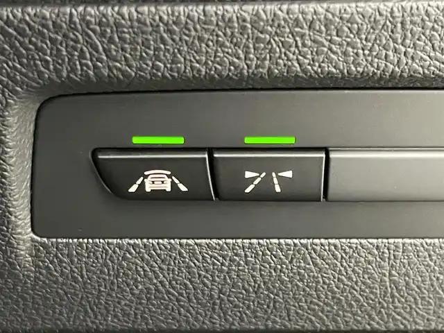 ＢＭＷ Ｍ２ 埼玉県 2017(平29)年 6.8万km サファイアブラックP サンルーフ　純正８．８インチナビ　バックカメラ　ＥＴＣ　ＨａｒｍａｎＫａｒｄｏｎ　黒レザー　クルーズコントロール　シートヒーター　メモリシート　純正アルミ　スマートキー　オートハイビーム　ＨＩＤ