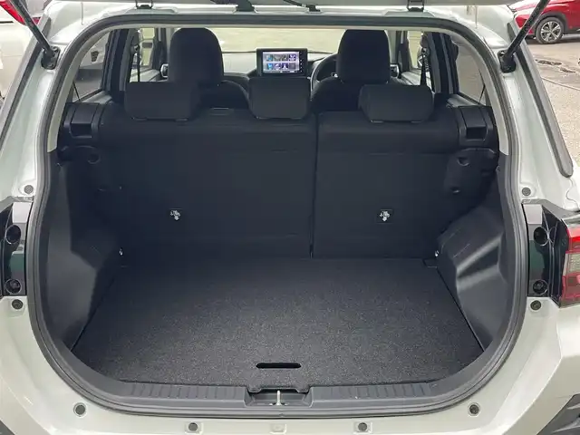 ダイハツ ロッキー G 千葉県 2019(令1)年 2.9万km シャイニングホワイトパール 純正9インチメモリナビ（NSZN-Y70D）/　（BT/DVD/CD/AM/FM)/フルセグ/バックカメラ/レーダークルーズコントロール/衝突軽減ブレーキ/レーンキープアシスト/クリアランスソナー/前席シートヒーター/ETC/USB