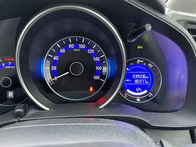 ホンダ フィット 13G Lパッケージ 福岡県 2016(平28)年 4万km ティンテッドシルバーM 純正ナビ　DVD　フルセグ　BT　MSV/バックカメラ/ABS/キセノン/W　サイド　カーテンエアバッグ/クルコン/ドラレコ/スマートキー