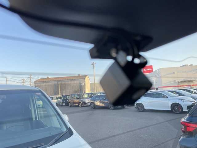 スズキ ジムニー ランドベンチャー 山口県 2016(平28)年 5.9万km クールカーキPM 4WD/5速マニュアル/pioneer製SDナビ/　Bluetooth/　AM/FM/　ワンセグテレビ/　DVD/　HDMI/ETC/前後ドライブレコーダー/リモコンキー/スペアキー/ステアリングスイッチ/リフトアップ/インタークーラー付ターボチャージャー/ABS/シートヒーター/純正フロアマット/背面タイヤ/本革巻ステアリング/ドアバイザー/純正16インチアルミホイール/ウィンカーミラー/衝突安全ボディー/運転席/助手席エアバッグ/パワーウィンドウ/パワーステアリング