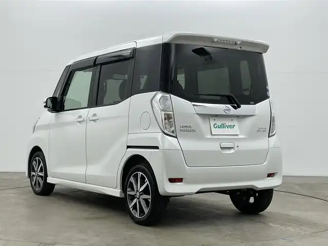 日産 デイズ ルークス HWS X Vセレクション 岡山県 2017(平29)年 7.1万km ホワイトパール 純正ナビ(MM317D-W)/【フルセグ/DVD/CD/AUX/Bluetooth/AM/FM】/エマージェンシーブレーキ/アラウンドビューモニター/踏み間違い防止/両側パワースライドドア/レーンキープアシスト/ＬＥＤヘッドライト/オートハイビーム/ＥＴＣ/ハーフレザー/純正フロアマット/純正アルミホイール/純正ドライブレコーダー(前方)/エンジンスタートボタン