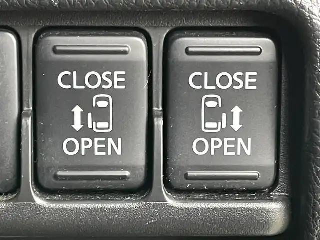 日産 デイズ ルークス HWS X Vセレクション 岡山県 2017(平29)年 7.1万km ホワイトパール 純正ナビ(MM317D-W)/【フルセグ/DVD/CD/AUX/Bluetooth/AM/FM】/エマージェンシーブレーキ/アラウンドビューモニター/踏み間違い防止/両側パワースライドドア/レーンキープアシスト/ＬＥＤヘッドライト/オートハイビーム/ＥＴＣ/ハーフレザー/純正フロアマット/純正アルミホイール/純正ドライブレコーダー(前方)/エンジンスタートボタン