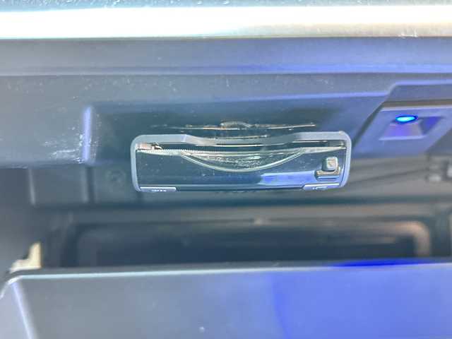 スバル インプレッサ スポーツ 2．0i－Lアイサイト 静岡県 2017(平29)年 7.4万km クリスタルホワイトパール ナビ機能/FM/AM/SD/iPod/フルセグTV/USB/Bluetooth/CD/DVD/HDMI/VTR/AUX/主要装備/・バックカメラ　/・ＢＳＭ　/・ドライブレコーダー　/・ＥＴＣ　/・パドルシフト　/・レーダークルーズコントロール　/・アイドリングストップ　/・レーンキープアシスト　/・フォグランプ　/・ステアリングリモコン　/・フォグランプ/・アイドリングストップ/・衝突軽減システム/・横滑り防止装置/・純正アルミホイール/・純正フロアマット