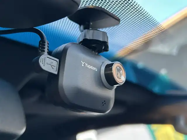 トヨタ ヴェルファイア エグゼクティブ ラウンジ 三重県 2016(平28)年 11.1万km ブラック 登録時110968km/・１０．５型Ｔ－Ｃｏｎｎｅｃｔナビ/・ＦＭ／ＡＭ／Ｂｌｕｅｔｏｏｔｈ／フルセグＴＶ/・アラウンドビューモニター/・ビルトインＥＴＣ/・Ｄ＋Ｎ席シートヒーター/・ドライブレコーダー/・両側パワースライドドア/・禁煙車/・プリクラッシュ/・メモリーシート/・チップアップシート/・レーダークルーズコントロール・/・ハンドルヒーター/・パワーバックドア/・フリップダウンモニター/・サンルーフ