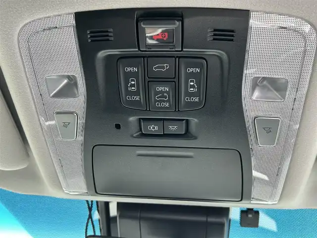 トヨタ アルファード S Cパッケージ 愛知県 2018(平30)年 5.9万km ホワイトパールクリスタルシャイン 〇純正9型ナビ/・Bluetooth/・フルセグTV/〇パワースライドドア（両側）/〇ツインムーンルーフ/〇TRDエアロ/〇電動リアゲート/〇バックカメラ/〇ビルトインETC2.0/〇ドライブレコーダー/〇後席用フリップダウンモニター/〇全車速追従機能付クルーズコントロール/〇レーンアシスト/〇衝突軽減装置/〇クリアランスソナー/〇LEDヘッドランプ/〇フォグランプ/〇オートライト/〇デュアルオートエアコン/〇革巻きステアリング/〇ステアリングスイッチ/〇前席/後席2列目パワーシート/〇前席シートヒーター/エアコン/〇社外19インチアルミホイール/〇スマートエントリー/〇禁煙車
