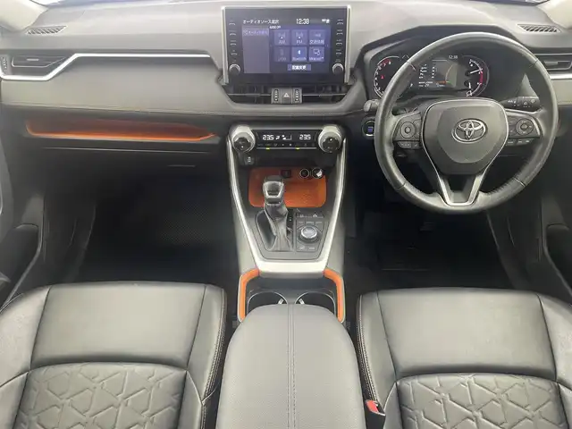 トヨタ ＲＡＶ４ アドベンチャー 大阪府 2021(令3)年 3.8万km アッシュグレーメタリック/アーバンカーキ トヨタセーフティーセンス/　・プリクラッシュセーフティ/　・レーントレーシングアシスト/　・ロードサインアシスト/　・先行車発進告知機能/　・パーキングサポートブレーキ/純正ディスプレイオーディオ（Bluetooth）/バックカメラ/レーダークルーズコントロール/LEDヘッドライト/フォグランプ/レザーシート/パワーシート/純正19インチアルミホイール/ブラインドスポットモニター/パワーバックドア/スマートキー/ETC2.0