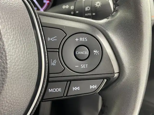 トヨタ ＲＡＶ４ アドベンチャー 大阪府 2021(令3)年 3.8万km アッシュグレーメタリック/アーバンカーキ トヨタセーフティーセンス/　・プリクラッシュセーフティ/　・レーントレーシングアシスト/　・ロードサインアシスト/　・先行車発進告知機能/　・パーキングサポートブレーキ/純正ディスプレイオーディオ（Bluetooth）/バックカメラ/レーダークルーズコントロール/LEDヘッドライト/フォグランプ/レザーシート/パワーシート/純正19インチアルミホイール/ブラインドスポットモニター/パワーバックドア/スマートキー/ETC2.0