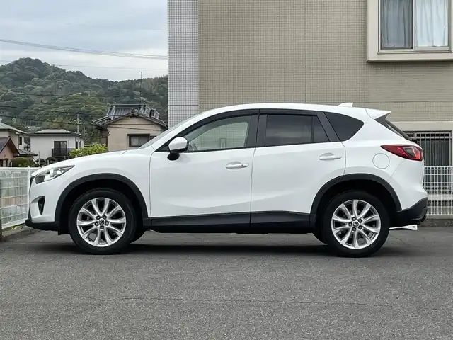 マツダ ＣＸ－５ XD 山口県 2013(平25)年 10.4万km クリスタルホワイトパールマイカ ワンオーナー/SDナビ フルセグTV CD DVD BT/バックカメラ/サイドカメラ(ムールミラー表示)/LEDオートヘッドライト/フォグライト/ブラインドスポットモニタ/19インチ アルミホイール/ステアリングリモコン/革巻きステアリング/クルーズコントロール/ETC/スマートキー 2個/保証書 取説 ナビ取説