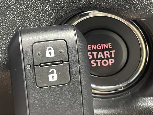 スズキ ジムニー XC 群馬県 2024(令6)年 1.1万km ミディアムグレー 衝突被害軽減ブレーキ　ナビ　バックカメラ　クルーズコントロール　シートヒーター　レーンキープアシスト　アイドリングストップ　ヒルディセントコントロール　横滑り防止機能　ＥＴＣ　スマートキー　禁煙車