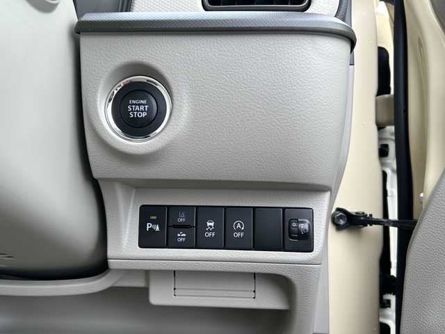 スズキ ラパン L 秋田県 2022(令4)年 0.9万km シフォンアイボリーM 登録時走行距離8674km/４WD/後方コーナーセンサー/横滑り防止装置/盗難防止装置/レーンキープアシスト/衝突被害軽減システム/車線逸脱警報/アイドリングストップ/オートライト/純正フロアマット/運転席シートヒーター/格納サイドミラー/スマートキー