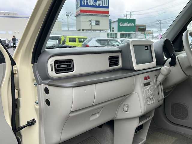スズキ ラパン L 秋田県 2022(令4)年 0.9万km シフォンアイボリーM 登録時走行距離8674km/４WD/後方コーナーセンサー/横滑り防止装置/盗難防止装置/レーンキープアシスト/衝突被害軽減システム/車線逸脱警報/アイドリングストップ/オートライト/純正フロアマット/運転席シートヒーター/格納サイドミラー/スマートキー