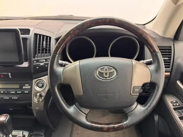 トヨタ ランドクルーザー AX Gセレクション 兵庫県 2008(平20)年 12.8万km ブラック 社外ＳＤナビ　/Bluetooth/CD/DVD/SD/フルセグ/クルーズコントロール　/純正フロアマット　/社外２２インチアルミホイール　/オートライト　/バックカメラ　/ＥＴＣ　/前後ドライブレコーダー　/シートヒーター　/パワーシート　/４ＷＤ　/スペアキー/前後コーナーセンサー/オートライト/パワーシート/4WD