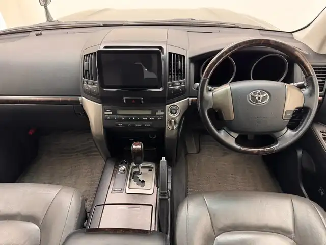 トヨタ ランドクルーザー AX Gセレクション 兵庫県 2008(平20)年 12.8万km ブラック 社外ＳＤナビ　/Bluetooth/CD/DVD/SD/フルセグ/クルーズコントロール　/純正フロアマット　/社外２２インチアルミホイール　/オートライト　/バックカメラ　/ＥＴＣ　/前後ドライブレコーダー　/シートヒーター　/パワーシート　/４ＷＤ　/スペアキー/前後コーナーセンサー/オートライト/パワーシート/4WD