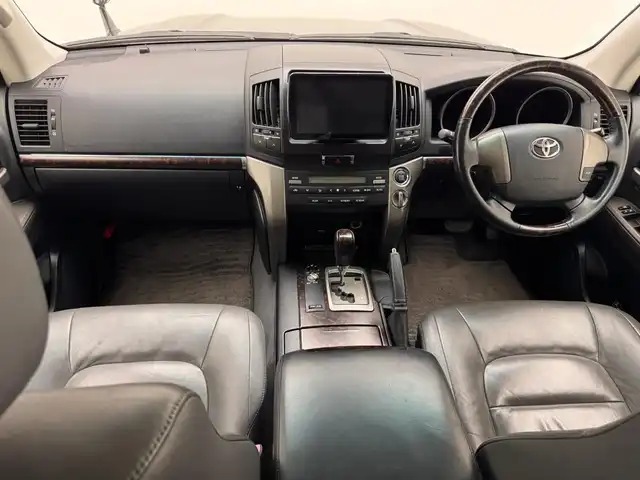 トヨタ ランドクルーザー AX Gセレクション 兵庫県 2008(平20)年 12.8万km ブラック 社外ＳＤナビ　/Bluetooth/CD/DVD/SD/フルセグ/クルーズコントロール　/純正フロアマット　/社外２２インチアルミホイール　/オートライト　/バックカメラ　/ＥＴＣ　/前後ドライブレコーダー　/シートヒーター　/パワーシート　/４ＷＤ　/スペアキー/前後コーナーセンサー/オートライト/パワーシート/4WD