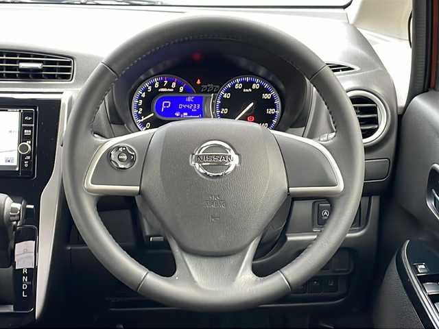 日産 デイズ ハイウェイスターX 愛知県 2019(平31)年 4.5万km プレミアムサンシャインオレンジ /禁煙車//純正メモリーナビ//フルセグ/BT/CD/DVD/AUX//純正AW//純正ドアバイザー//フロアマット//前方純正ドライブレコーダー//プッシュスタート//バック・全方位カメラ//革巻きステアリング//ステアリングスイッチ//ETC//オートライト//オートマチックハイビーム//フォグランプ//アイドリングストップ//横滑り防止装置//レーンキープアシスト//プリクラッシュ//前後クリアランスソナー//Wエアバッグ//取扱説明書//整備記録簿//R4.R6