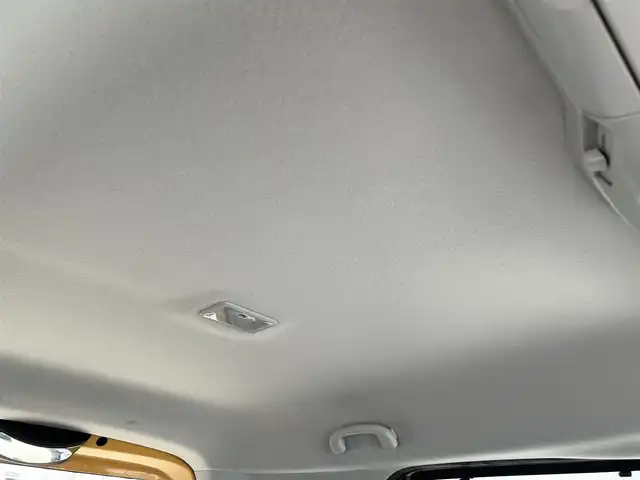 スズキ スペーシア ギア HYBRID XZ 静岡県 2018(平30)年 2万km アクティブイエロー/ガンメタリック2トーン 純正ナビ/フルセグTV/全方位モニター/バックカメラ/パワースライドドア（両側）/セーフティサポート/・デュアルセンサーブレーキサポート/・車線逸脱警報機能/・先行車発進お知らせ機能/LEDヘッドランプ/純正14インチアルミ/フォグランプ/オートライト/シートヒーター/革巻きステアリング/ステアリングスイッチ/キーレスプッシュスタート/オートエアコン/ルーフレール/パーソナルテーブル/禁煙車