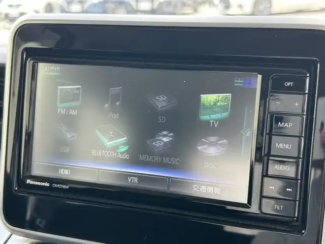 スズキ スペーシア ギア HYBRID XZ 静岡県 2018(平30)年 2万km アクティブイエロー/ガンメタリック2トーン 純正ナビ/フルセグTV/全方位モニター/バックカメラ/パワースライドドア（両側）/セーフティサポート/・デュアルセンサーブレーキサポート/・車線逸脱警報機能/・先行車発進お知らせ機能/LEDヘッドランプ/純正14インチアルミ/フォグランプ/オートライト/シートヒーター/革巻きステアリング/ステアリングスイッチ/キーレスプッシュスタート/オートエアコン/ルーフレール/パーソナルテーブル/禁煙車