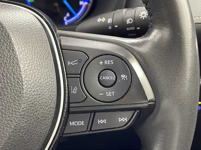 トヨタ ＲＡＶ４ ハイブリットG 兵庫県 2020(令2)年 6.9万km アティチュードブラックマイカ ・ワンオーナー車/・純正ディスプレイナビ&TV&BT&USB&Miracast/・パノラミックビューモニター/・Toyota Safety Sense/・プリクラッシュセーフティ/・レーントレーシングアシスト[LTA] /・レーダークルーズコントロール（全車速追従機能付） /・オートマチックハイビーム[AHB] /・ロードサインアシスト[RSA]/・先行車発進告知機能[TMN/・インテリジェントクリアランスソナー/・パーキングサポートブレーキ（静止物）/・リヤクロストラフィックオートブレーキ/・ブラインドスポットモニター/・車両接近通報装置/・ビルトインETC2.0/・ハンズフリーパワーバックドア（挟み込み防止機能・停止位置メモリー機能付）/・ステアリングヒーター/・スマートキー/・Bi-Beam LEDヘッドランプ/・LEDリヤフォグランプ/・合成皮革シート/・快適温熱シート/・社外前後ドライブレコーダー/・新車時保証書/・取扱説明書