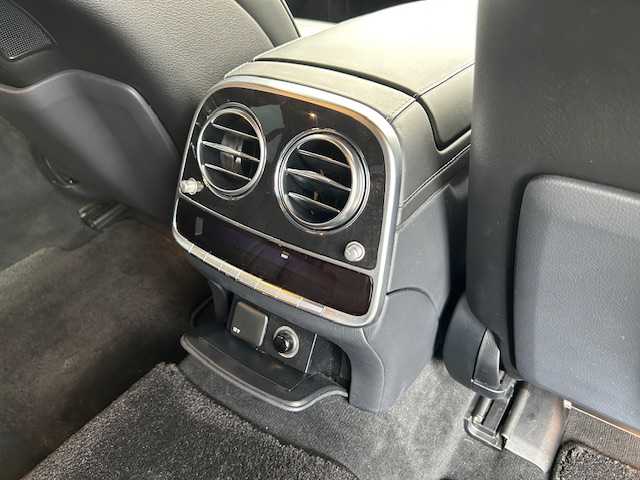 メルセデス・ベンツ Ｓ４５０Ｌ 東京都 2019(平31)年 1.8万km ダイヤモンドホワイト 純正HDDナビ/パノラミックススライディングルーフ/レーダーセーフティパッケージ/・アクティブディスタンスアシストディストロニック/・アクティブステアリングアシスト/・アクティブエマージェンシーストップアシスト/・アクティブブレーキアシスト/・アクティブブラインドスポットアシスト/・アクティブレーンチェンジアシスト/・トラフィックサインアシスト/・渋滞時緊急ブレーキ機能/・PRE-SAFE/360度カメラシステム/アクティブパーキングアシスト/パワーシート（前席/後席）/ヘッドアップディスプレイ/Burmesterサラウンドサウンドシステム/LEDヘッドライト/ETC2.0/純正ドライブレコーダー前後/保証書/取扱説明書