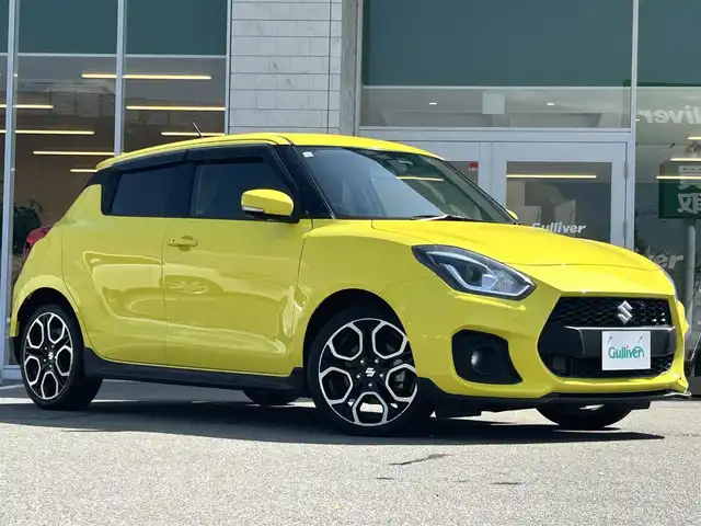 スズキ スイフト 兵庫県 2018(平30)年 4万km チャンピオンイエロー 社外8インチナビ（KENWOOD）/Bluetooth接続/フルセグ/全方位カメラ/社外ETC/シートヒーター/セーフティサポート/社外フロアマット/レーンキープアシスト/オートライト/横滑り防止装置/LEDヘッドライト