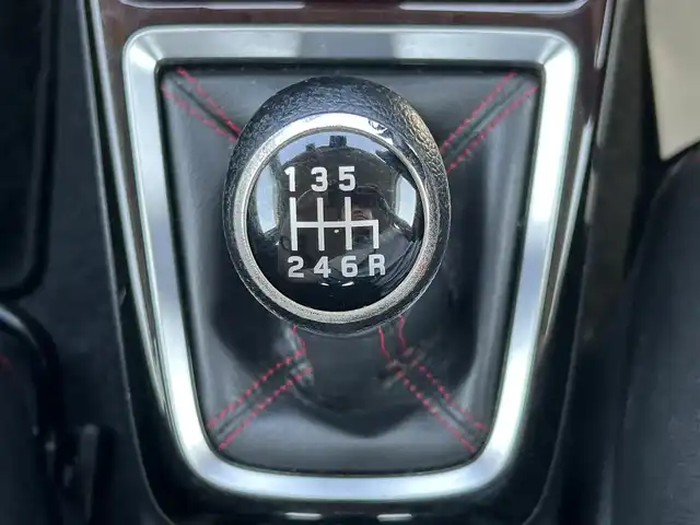 スズキ スイフト 兵庫県 2018(平30)年 4万km チャンピオンイエロー 社外8インチナビ（KENWOOD）/Bluetooth接続/フルセグ/全方位カメラ/社外ETC/シートヒーター/セーフティサポート/社外フロアマット/レーンキープアシスト/オートライト/横滑り防止装置/LEDヘッドライト