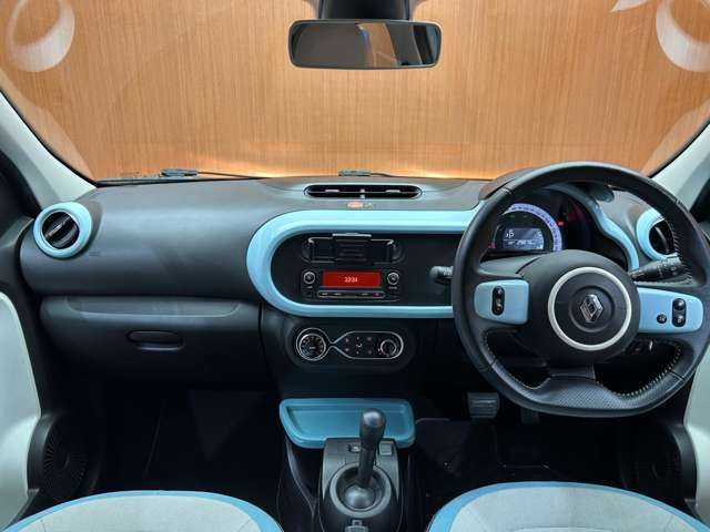 ルノー トゥインゴ インテンス 千葉県 2019(平31)年 3万km ブルードラジェ クルーズコントロール　/バックソナー　/オートライト　/オートエアコン　/ＥＴＣ　/アイドリングストップ　/ファブリックシート　/純正１５インチＡＷ　/禁煙車