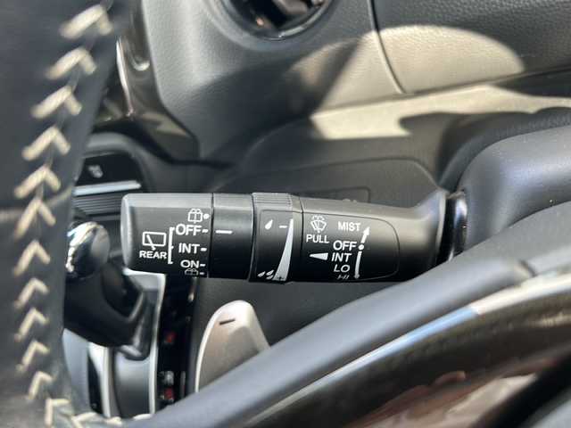 ホンダ Ｎ ＢＯＸ カスタム G L ターボ ホンダセンシング 岐阜県 2019(平31)年 3.8万km クリスタルブラックパール 登録時走行距離37906km/純正８型ナビ（VXU-195NB）/ワンセグテレビ/バックカメラ/Blue tooth・CD・DVD・SDミュージックサーバー/ビルトインETC/両側パワースライドドア/ターボ車/ホンダセンシング/コーナーセンサー後方/ＬＥＤヘッドライト/レーンキープアシスト/レーダークルーズコントロール/横滑り防止装置/盗難防止装置/ハーフレザーシート/ベンチシート/フルフラットシート/純正フロアマット/プッシュスタート/スマートキー/純正１５アルミ/ラメ加工インパネ/パドルシフト