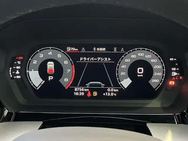 アウディ アウディ Ａ３ SB 30TFSI 三重県 2024(令6)年 0.9万km 白 ♪走行8756キロ♪/♪車検9年5月26日/♪ドライバーアシストシステム/・速度警告機能/・アダプティブドライブアシスト/・エフィシェンシアシスト/・レーン逸脱警告/・速度警告/・接近警告/・降車警告/・パークアシスト/・コーナーソナー/♪Audiプレセンス/♪サイドアシスト/♪メーカーナビ/・フルセグ/・Bluetooth/♪バックカメラ/♪USB×2/♪アイドリングストップ/♪パドルシフト/♪LEDヘッドライト/♪オートライト/♪リアフォグライト/♪ウインカーミラー/♪エクステリアライト/♪レーンセンサー/♪D/N席シートヒーター/♪ステアリングスイッチ/♪オートリトラ/♪サイド&カーテンエアバック/♪フロアマット/♪純正16インチアルミ