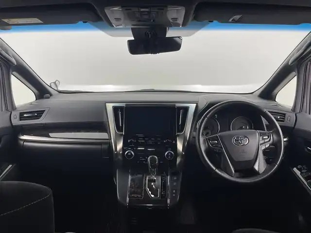 トヨタ アルファード S タイプゴールドⅢ 大分県 2023(令5)年 2.5万km ホワイトパールクリスタルシャイン トヨタセーフティーセンス/・プリクラッシュセーフティー/・LTA操舵支援有/・レーダークルーズコントロール/・オートハイビーム/純正ナビ/（フルセグ/CD/DVD/Bluetooth）/ツインムーンルーフ/フリップダウンモニター/デジタルインナーミラー/電動パーキングブレーキ/オートブレーキホールド/ハーフレザーシート/ビルトインETC2.0/スマートキー・プッシュスタート/純正アルミホイール