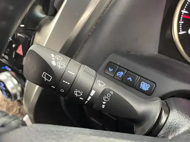 トヨタ アルファード S タイプゴールドⅢ 大分県 2023(令5)年 2.5万km ホワイトパールクリスタルシャイン トヨタセーフティーセンス/・プリクラッシュセーフティー/・LTA操舵支援有/・レーダークルーズコントロール/・オートハイビーム/純正ナビ/（フルセグ/CD/DVD/Bluetooth）/ツインムーンルーフ/フリップダウンモニター/デジタルインナーミラー/電動パーキングブレーキ/オートブレーキホールド/ハーフレザーシート/ビルトインETC2.0/スマートキー・プッシュスタート/純正アルミホイール